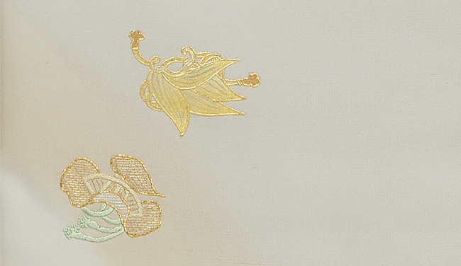 画像3：美術友禅山之内訪問着『宝尽くし』夏牛首紬（日本刺繍工程）伝統的工芸品加賀繍